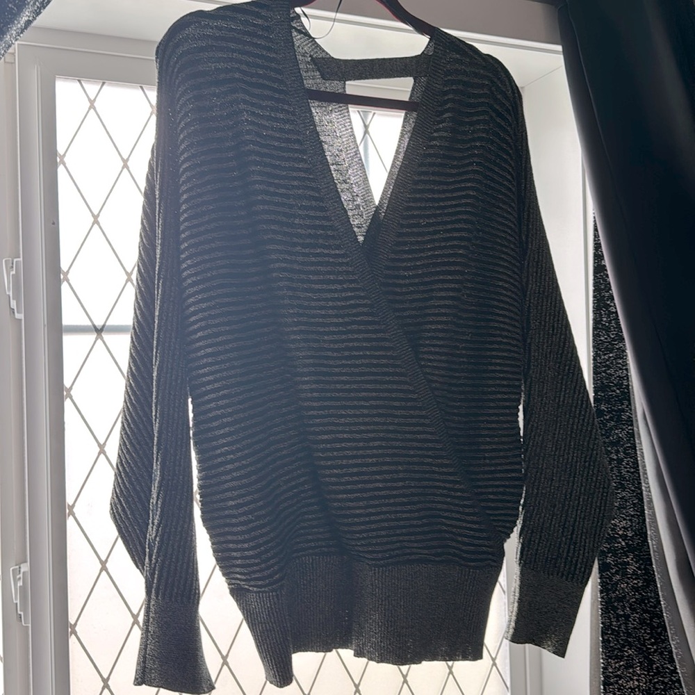 Cross cross light weight shimmery Madison + Hudson summer sweater XL
